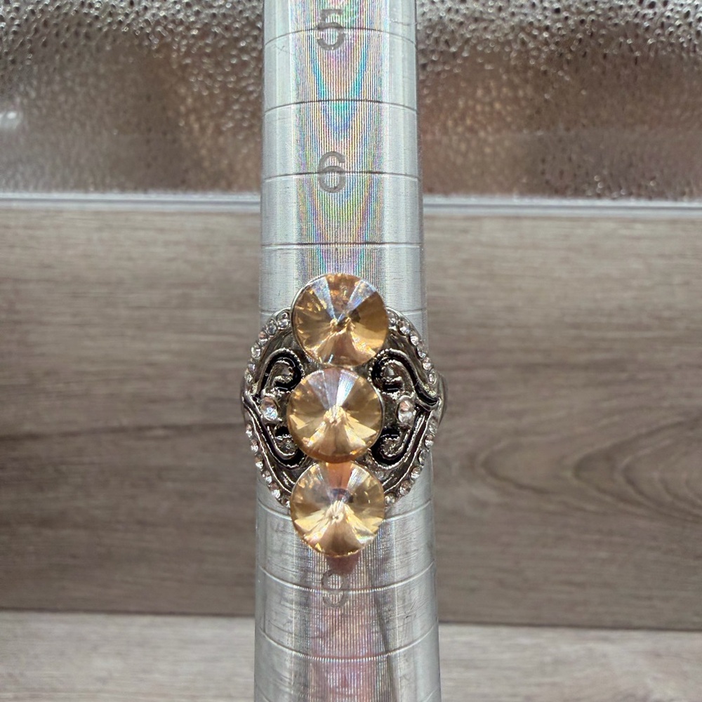 Elegant Silver and Gold Tone Women's‎ Ring